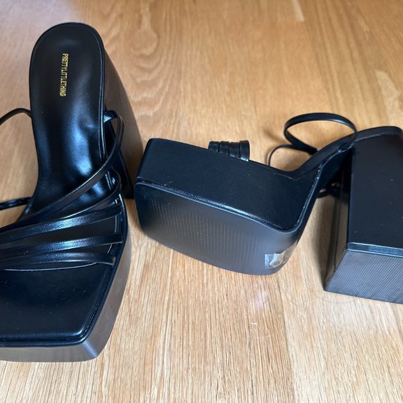 Women's Black Platform Strappy Heels - Picture 3 of 3